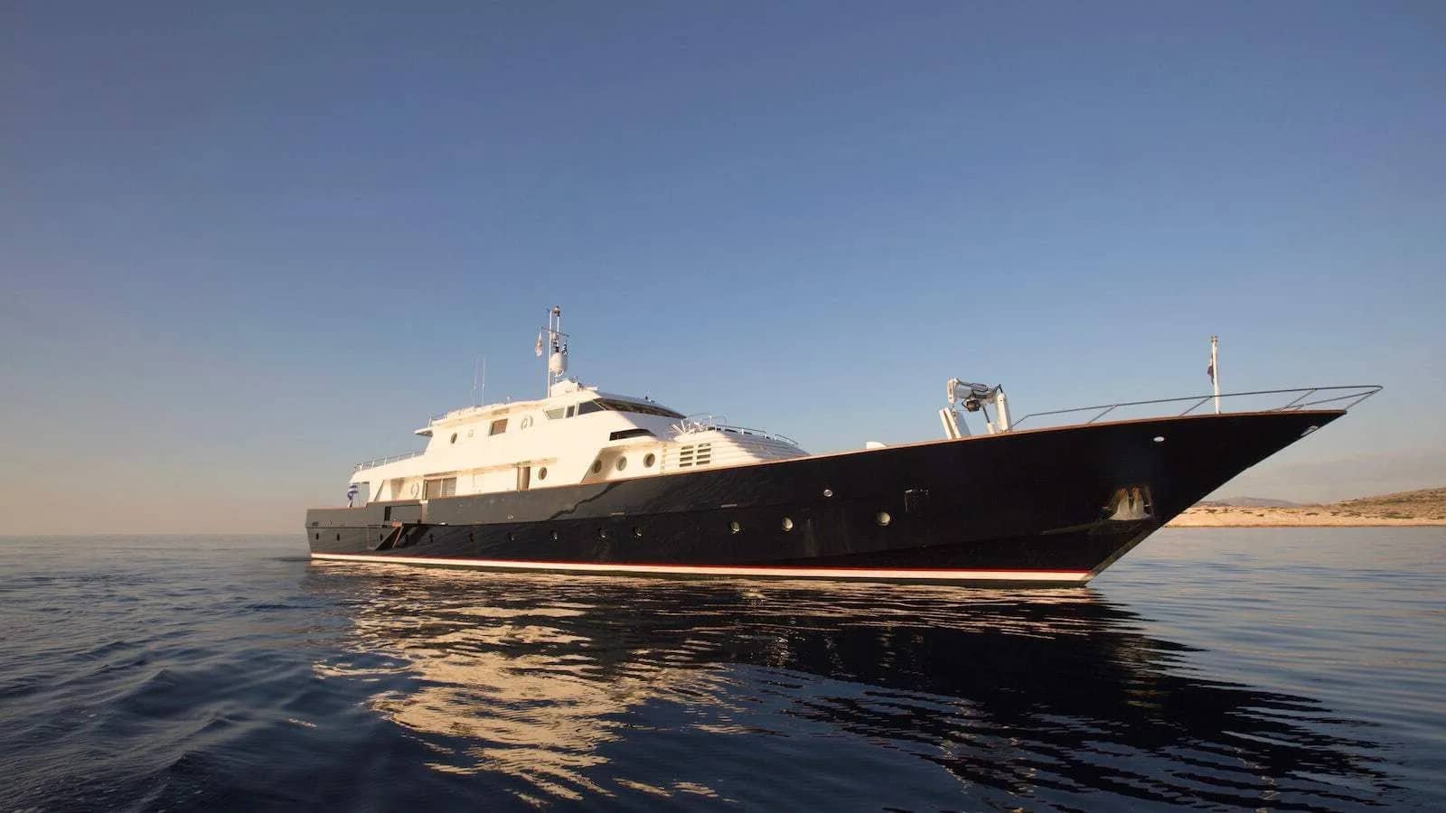 Superyacht LIBRA Y