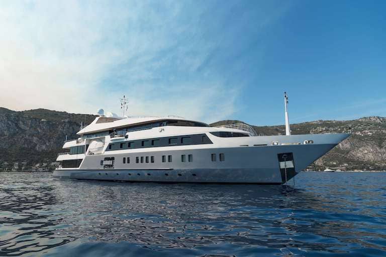 Superyacht Serenity